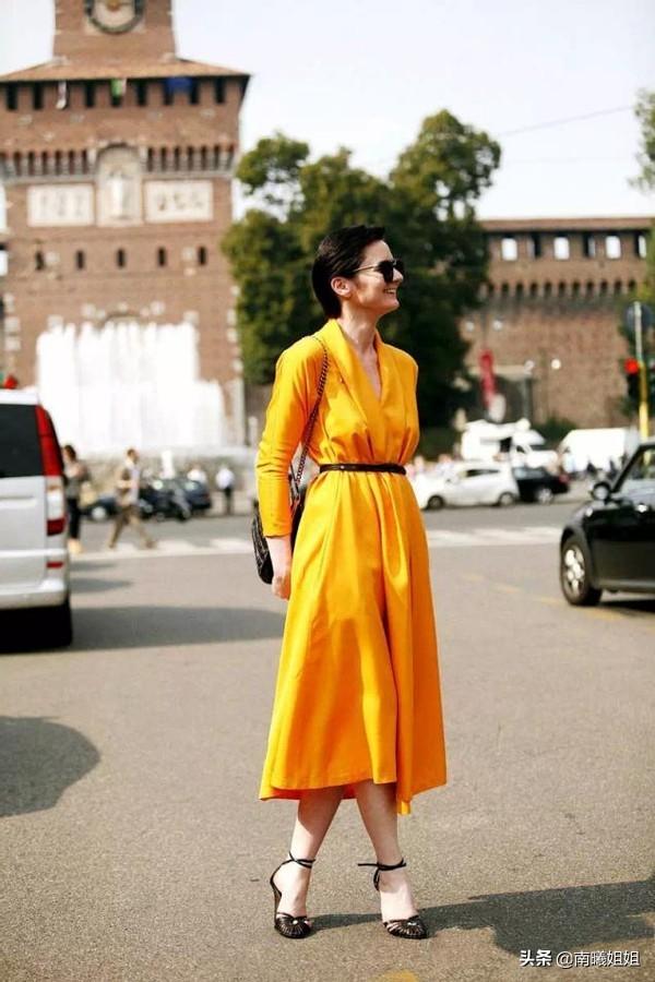 40岁女人穿什么颜色衣服减龄？40岁女人多穿这4种颜色