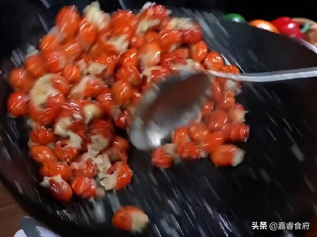 龙虾怎么做好吃又简单？5分钟教会你做龙虾
