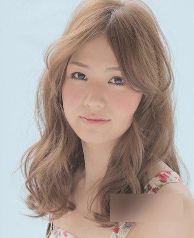 国字脸发型图片女？适合国字脸女生的发型