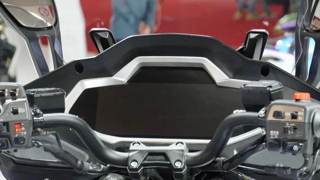贝纳利1200gt参数？贝纳利最新款的1200gt