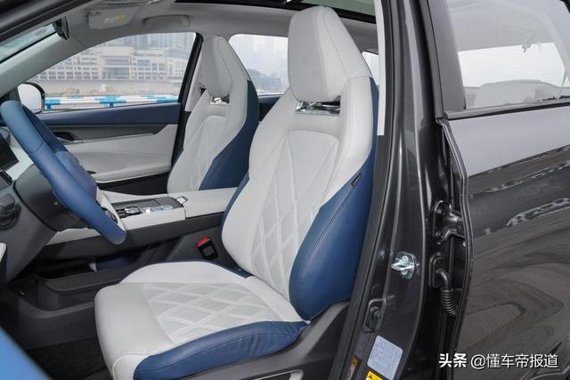 cs75plus长安报价及图片？第二代长安cs75 plus正式开启预售