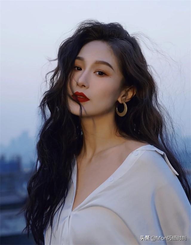 女生烫什么发型好看？今年烫头发流行发型