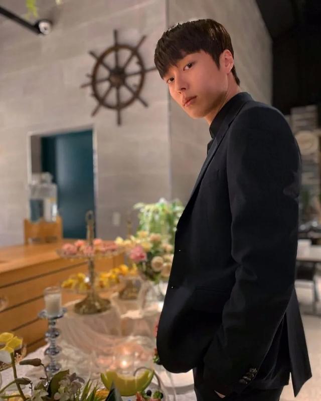 韩国男生流行发型？ 4 种韩系欧巴发型