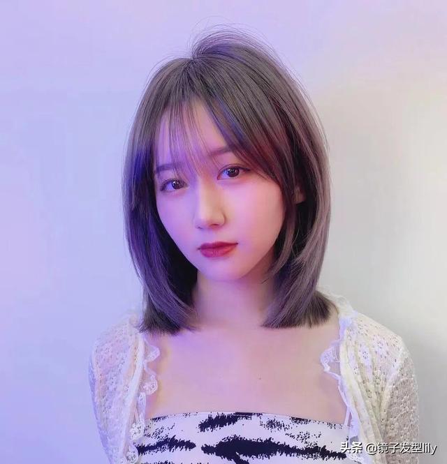 长发直发发型图片女？推荐14款最火的发型