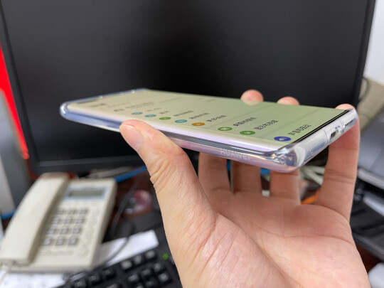 消费者诉说震撼！华为HUAWEI Mate 40 Pro怎么样？不吹不黑讲实情？