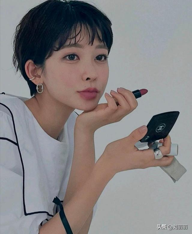 2022女性流行发型图片？20款让人满意的发型