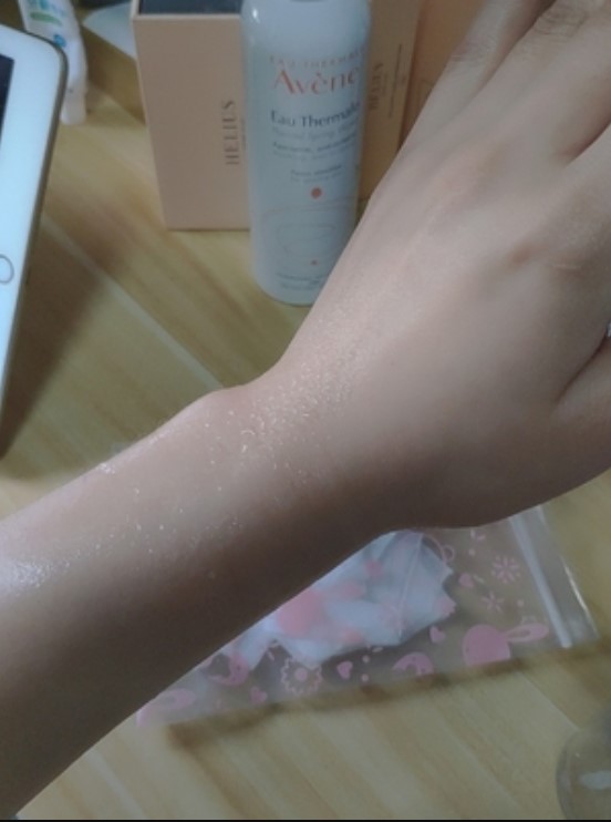 如何使用雅漾活泉喷雾效果最好,使用一个月后感受 如何使用雅漾活泉喷雾效果最好,使用一个月后感受